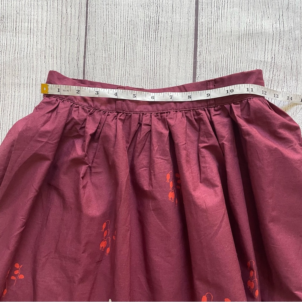 Modcloth Burgundy Bird Floral Skirt Size Small - Picture 2 of 9